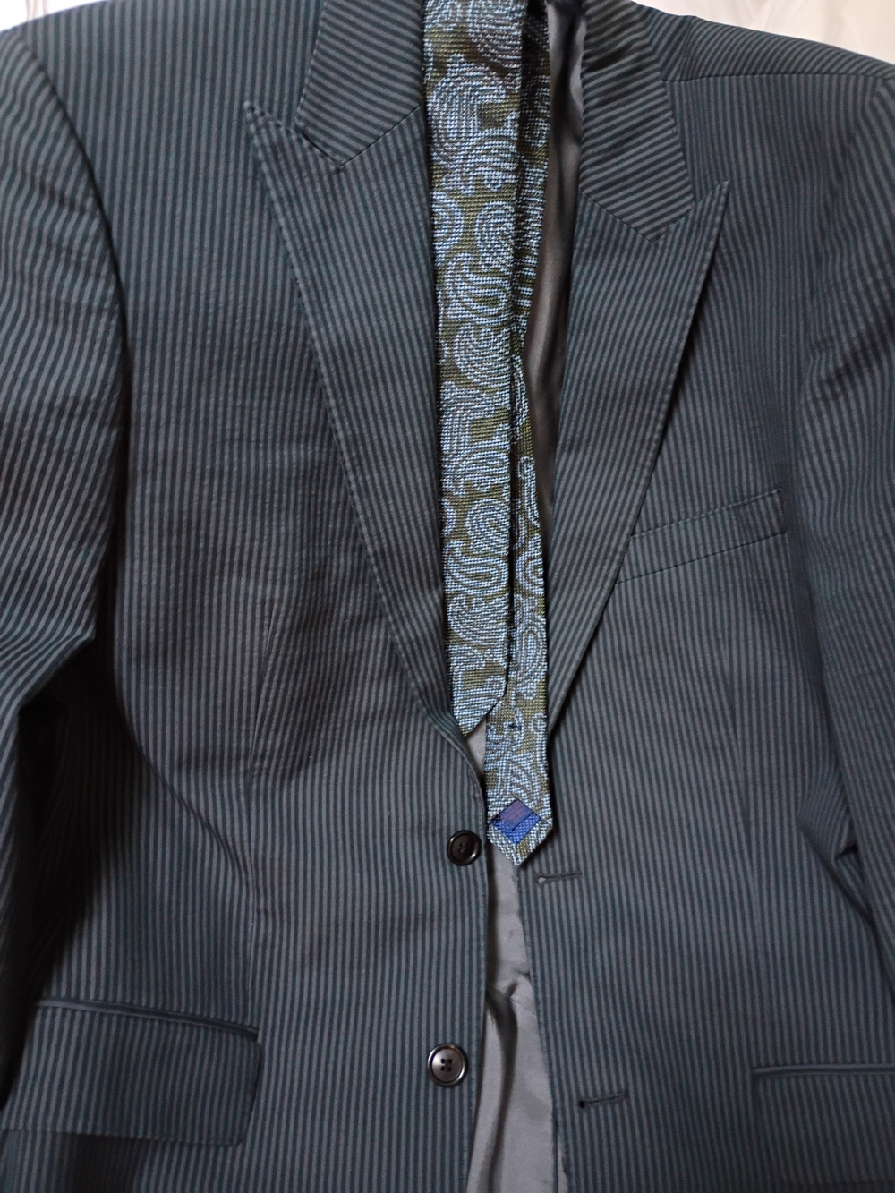 Incredible Sharp & Chic Boss Blazer in Slate Blue/Gray + Bonus Tie